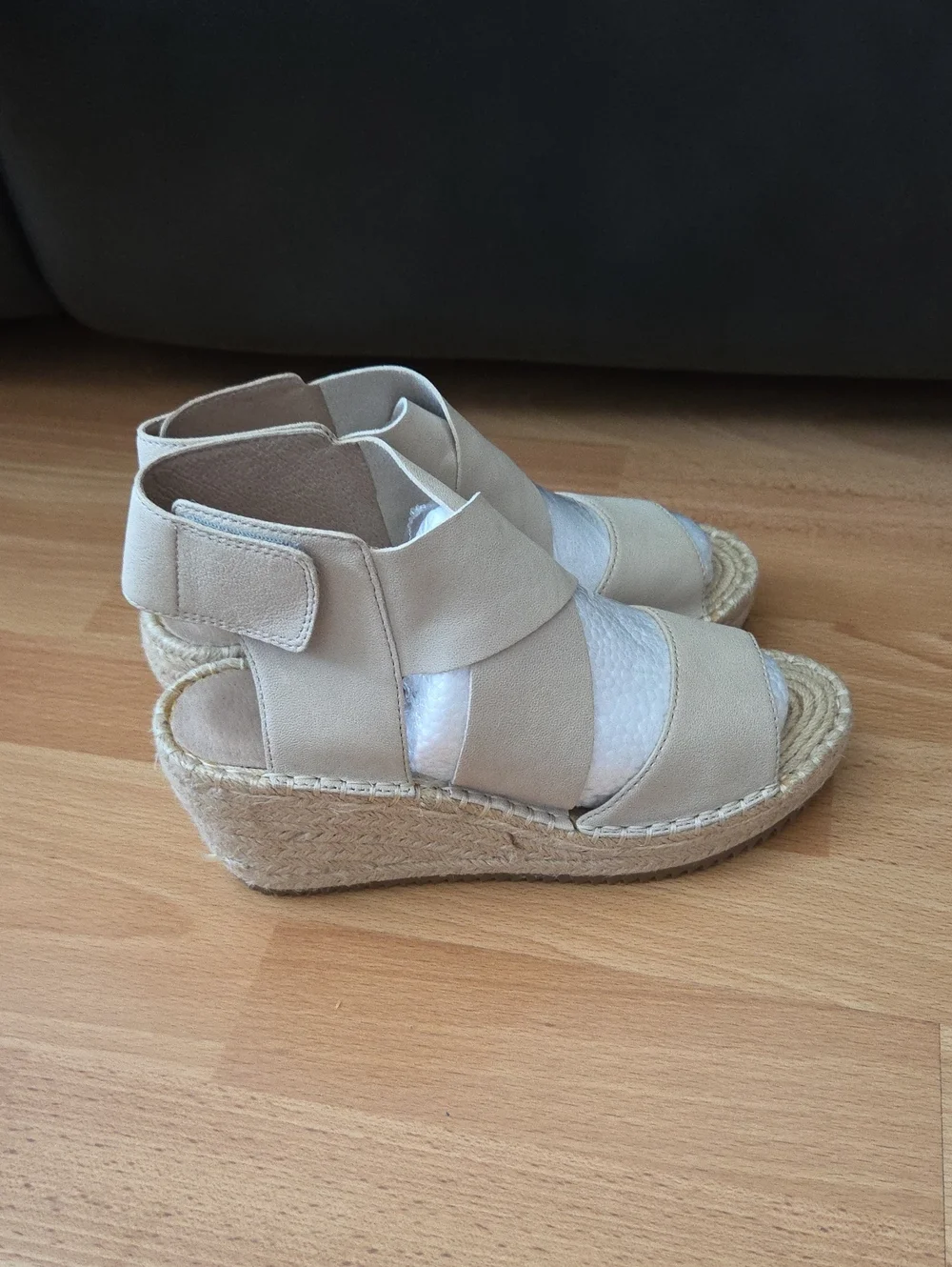 Eileen Fisher cream cross